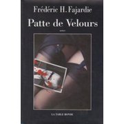 <span style="background-color: #ff822f; color: white; display: inline-block; padding: 0px 5px; margin-right: 4px;">Used</span>Patte de velours - couverture de livre d'occasion
